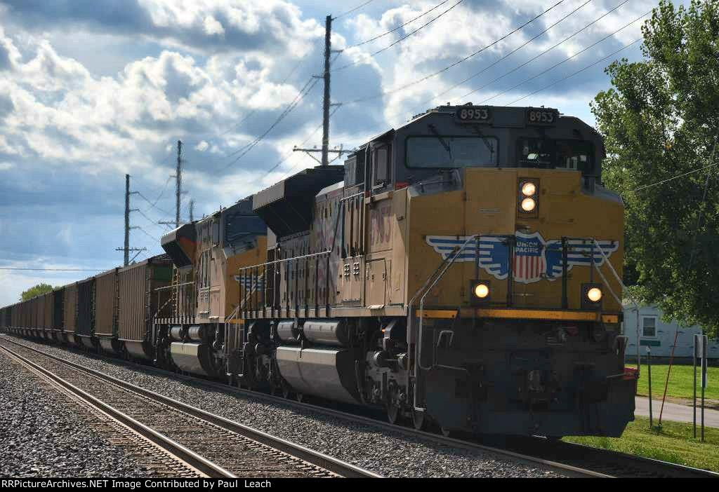 Loaded coal train rolls east